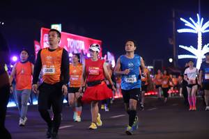 BIB: 21645, 27202, 77413
                            <button type="button" onclick="openModal(20722273)" class="btn btn-primary btn-sm float-right btn-popup" data-toggle="modal" data-target=".modal-high-quality">
                        <i class="fas fa-shopping-cart"></i> Add to Cart
                    </button>
                                            <button type="button" onclick="isThisMe(20722273, true)" class="btn btn-success btn-sm float-right btn-popup btn-isme hidden" data-toggle="tooltip" data-placement="bottom" title="นี่คือรูปของคุณใช่ไหม คลิกที่นี่เพื่อเอาเข้าอัลบั้ม">
                        <i class="fas fa-plus"></i> Add to album
                    </button>
                    <button type="button" onclick="isThisMe(20722273, false)" class="btn btn-warning btn-sm float-right btn-popup btn-isnotme hidden">
                        <i class="fas fa-ban"></i> Remove from album
                    </button>